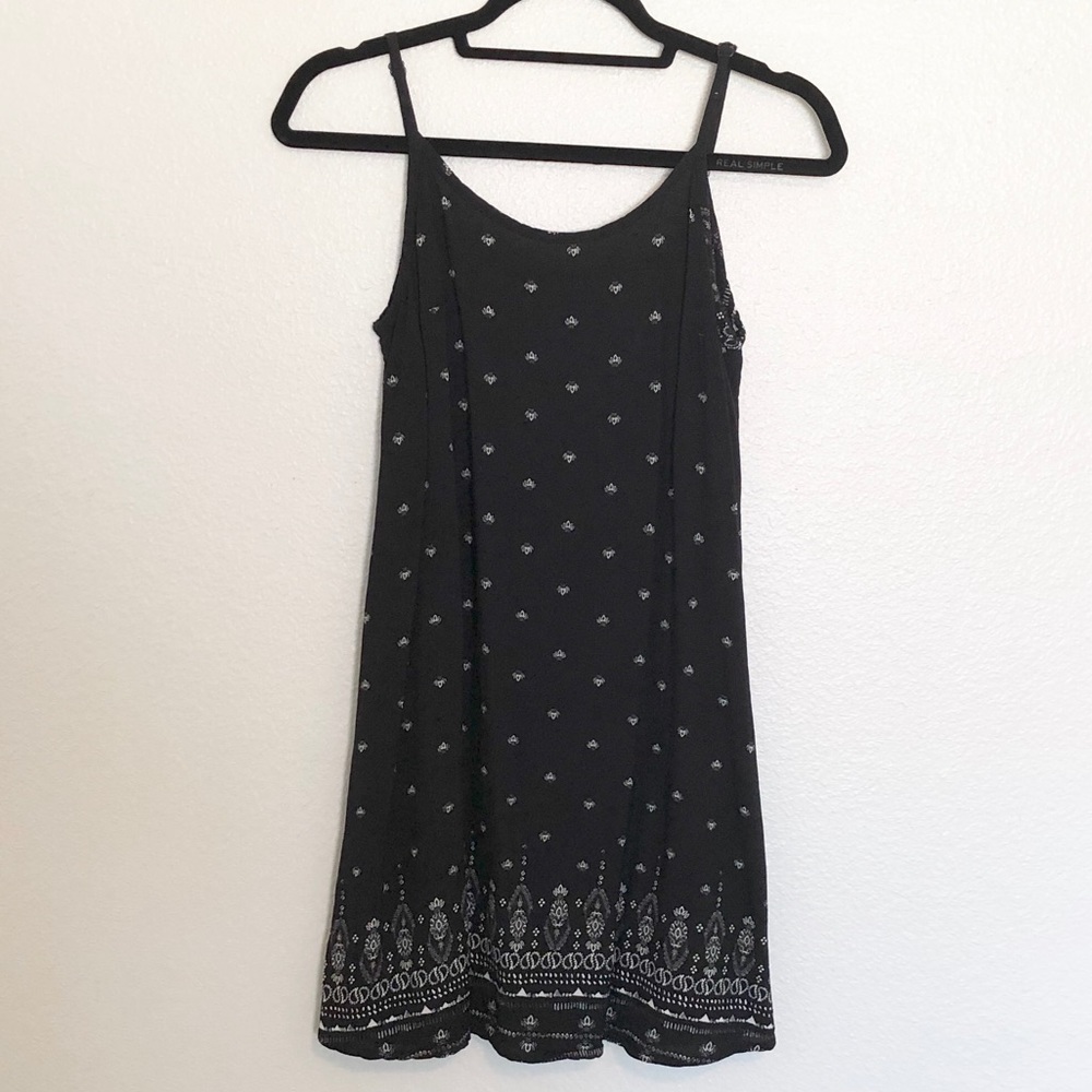 Printed black and white pool dress